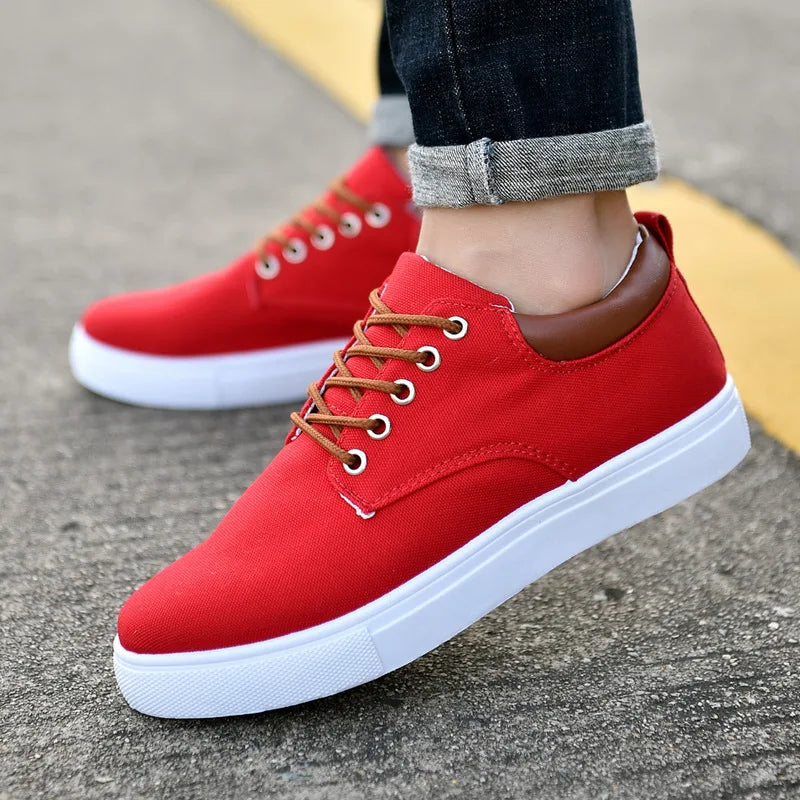 Fashionable Casual Sneakers Made of Canvas